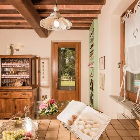 Casa Vignacce بيت للعطل